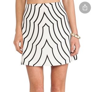 Radio Waves Print Skirt in Agave Nectar Multi
Marc by Marc Jacobs ❤️